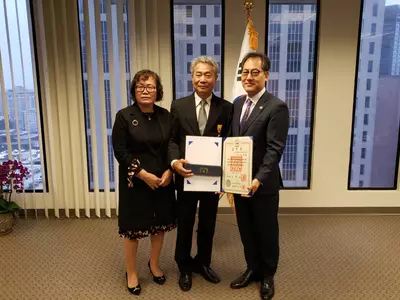 배기성 전 한인회장 국민포장 수상