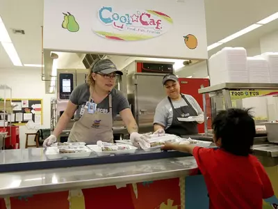 오버타임 안주려‘직원 쪼개기’