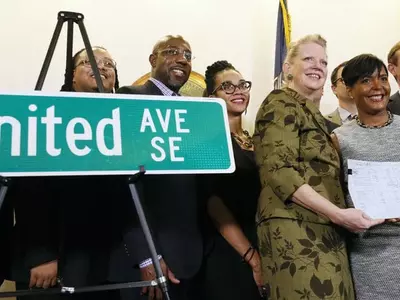 '남부군로'→'통일로'... 남부군 잔재 지우기