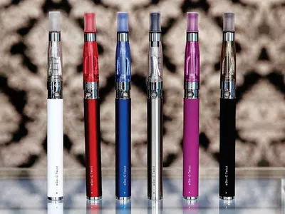 이참에 아예 끊자'  ‘설마 폭발할까’  ‘다시 일반 담배로’