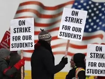 교사 임금인상 파업 확산일로