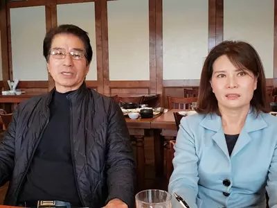 "어르신들 집 공짜로 고쳐 드립니다"