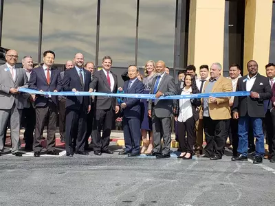 "지금까지 이런 중고차 매장 없었다"