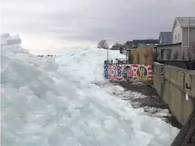 오대호 연안에 '얼음 쓰나미'…대피 소동
