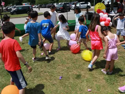 〈H마트· 한국일보 어린이 그림 그리기 대회 화보2〉