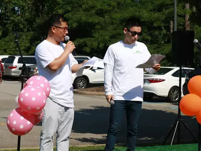 〈H마트· 한국일보 어린이 그림 그리기 대회 화보1〉