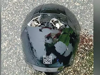 모터사이클 타고가다 벼락 맞고 사망