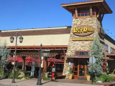 이 정도 채용규모면  '식당'이라기 보단 '기업'