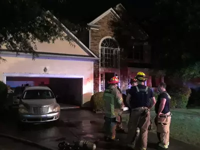 벼락에 귀넷 주택 잇달아 화재