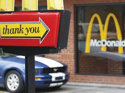 한국선 하는데… 차량번호인식 도입에‘갑론을박’