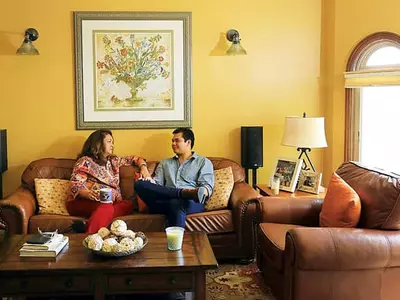 얹혀사는 그들 도와주지 말고 일으켜 주라