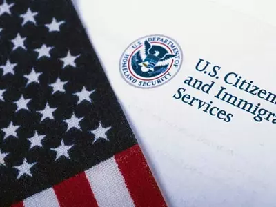 ‘공적부조 수혜자 영주권 제한’  9월 시행