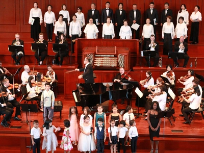 출연진만 120명 웅장한 화음 돋보였다