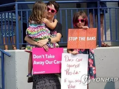 미주리 낙태금지법안  잠정중단 결정