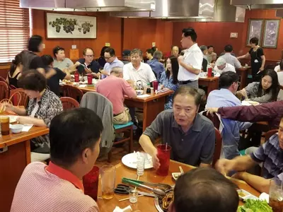 "추석 맞아 고향의 정 나눴어요"