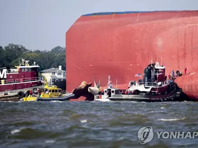 전도 골든레이호 인양 수개월 걸릴 듯