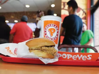 트윗 하나로 파파이스 치킨 샌드위치 완판