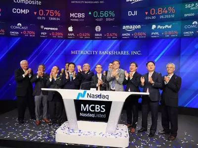 메트로시티은행 나스닥 상장 타종 행사