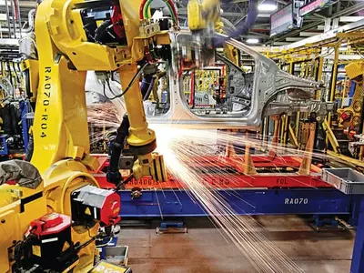 노동자 임금 제자리 걸음‘로봇 . AI탓’