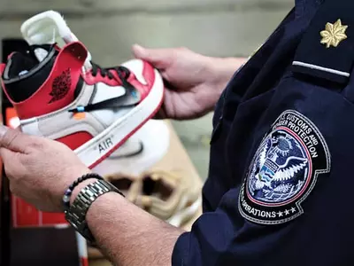 중국산 짝퉁 나이키 1만4,000켤레 압수