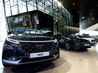 포니서 넥쏘까지… 현대차 52년 8,000만대 팔았다