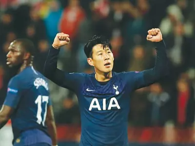 손흥민 멀티골… 축구 새 역사 썼다