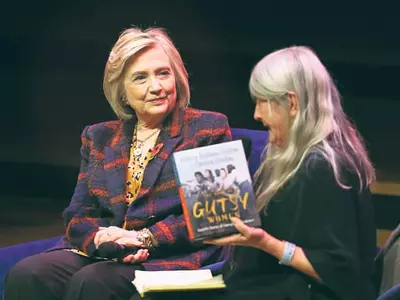 힐러리“엄청난 출마 압박” 대선 재도전 나서나 주목