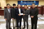 메트로시티은행, ‘사랑의 점퍼’ 성금 5천불 전달