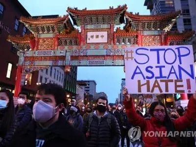 길거리로, 온라인에서…애틀랜타 총격사건에 저항확산
