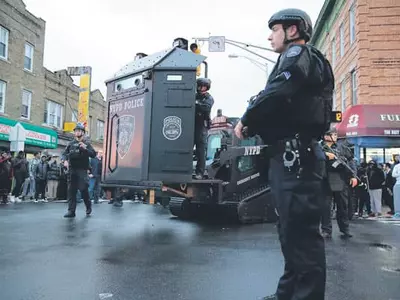 뉴저지 도심 총격전 6명 사망