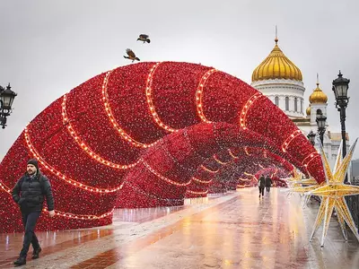 모스크바의 아치형 성탄트리