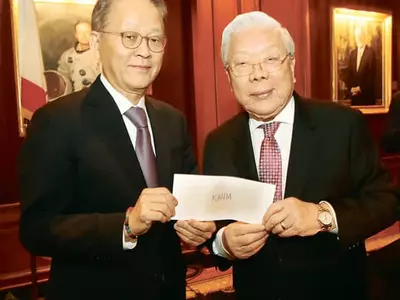 홍명기 이사장 200만달러 쾌척