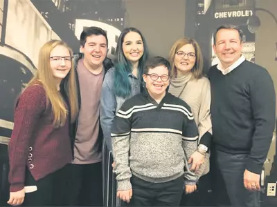 엄마 잃은 다운증후군 학생 키우는 ‘고마운 선생님’