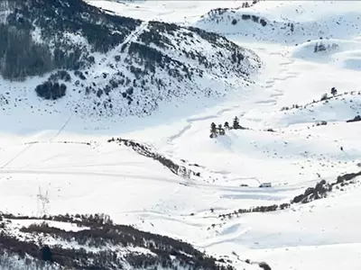못 믿을 ‘네비게이션’…눈 속에 갇힌 가족