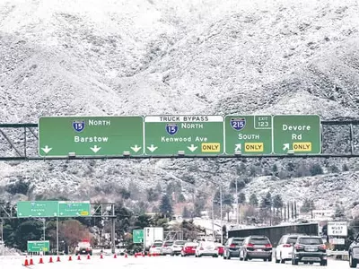 남가주, 기습 폭설에 15 Fwy 전면 차단
