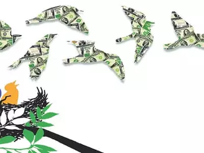 “저축 늦추지 말고 다소 공격적 투자를”