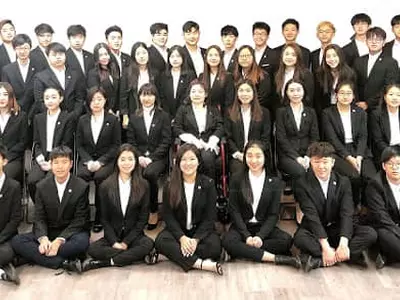 “아시안 대변하기 위해 고교생들 뭉쳤다”