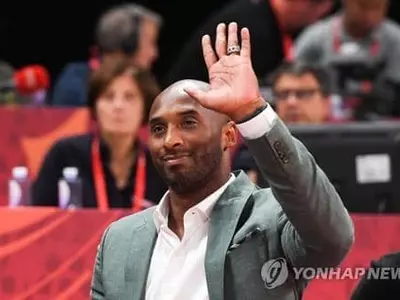  "NBA '전설' 코비 브라이언트, 헬리콥터 사고로 사망"