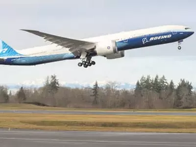 보잉 차세대 항공기 ‘777X’ 첫 시험비행 성공