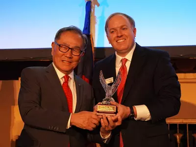 "미국은 써니에게 기회를 준 조국"