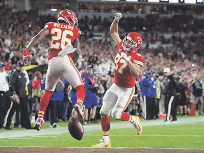 막판 대역전 드라마… 칩스, 50년만에 수퍼보울 품다