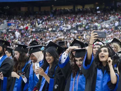"추방유예자에 '거주자' 학비 적용하자"