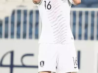 기성용, K리그 유턴 무산…FC서울 우선협상 조항 등 걸림돌