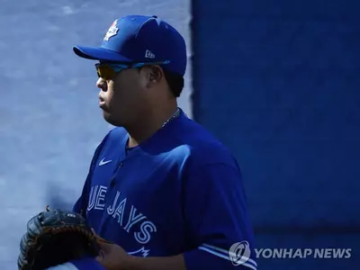 류현진 “휴스턴 사인훔치기, 기분 나빠…선수는 야구를 해야”