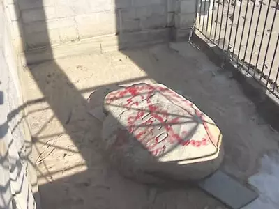 필그림 발자취 400년 역사 ‘플리머스 바위’ 낙서 훼손