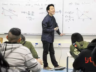 최소 두 달전부터 기출문제들 자주 풀어라