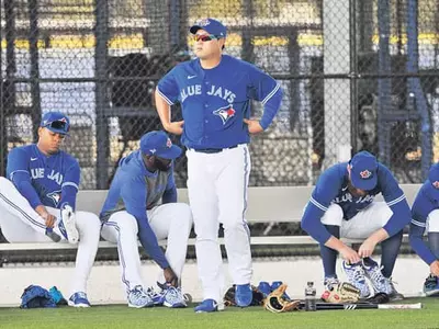 류현진 영입한 토론토 “가을야구는 1년 뒤에나”