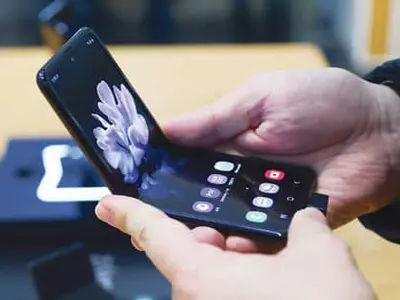 갤럭시Z플립, 미국 등 20여개국 ‘완판’