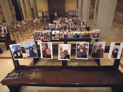 1400명이 사망한 이탈리아, “고인 사진 아니다”