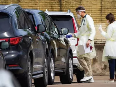 ‘드라이브 스루’ 검진 미 전역 확산